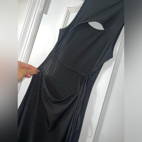 Not A Basic Girl Maxi Dress - Picture 5 of 6